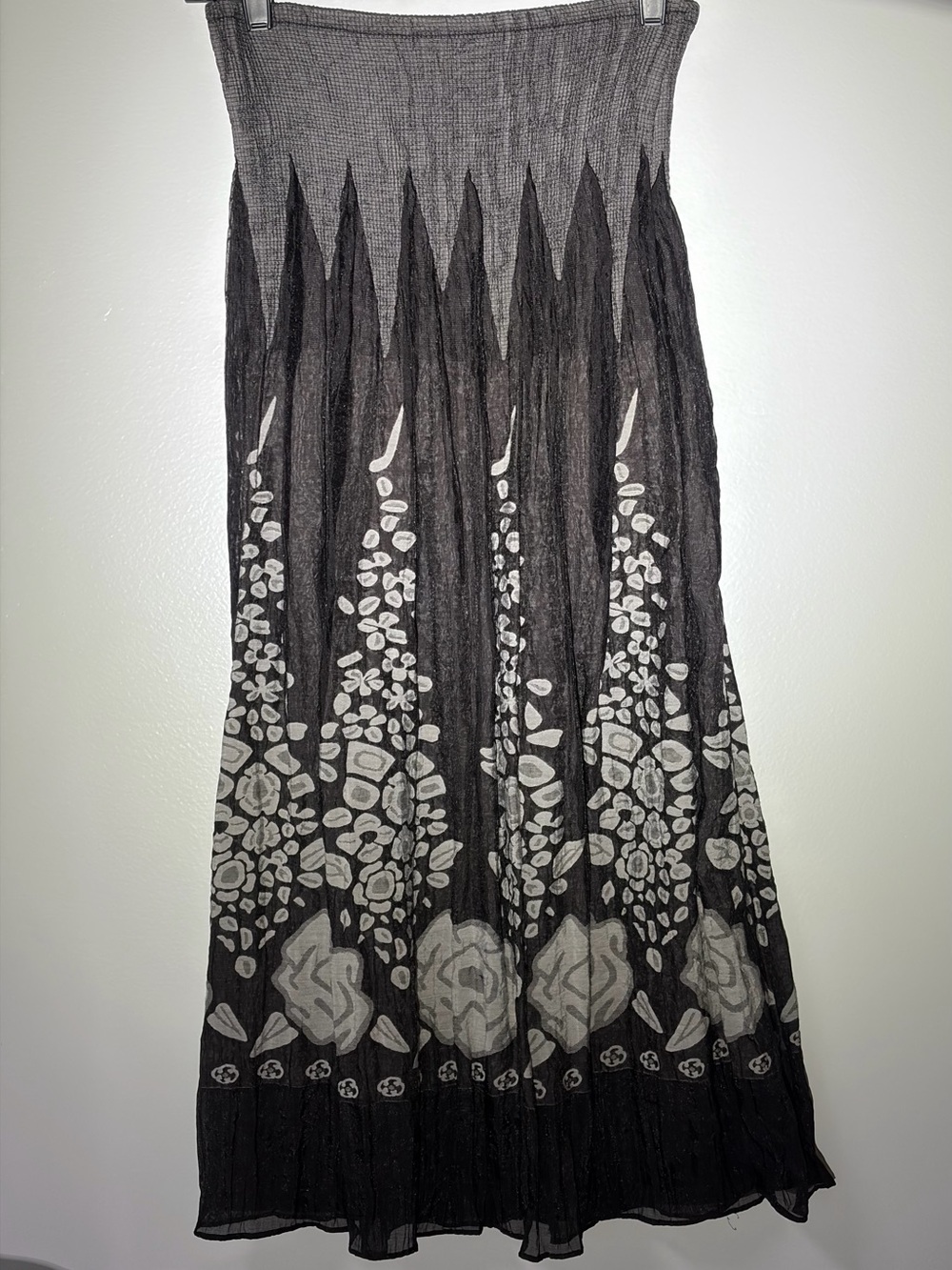 LAPIS Midi Grey/White Floral Skirt
